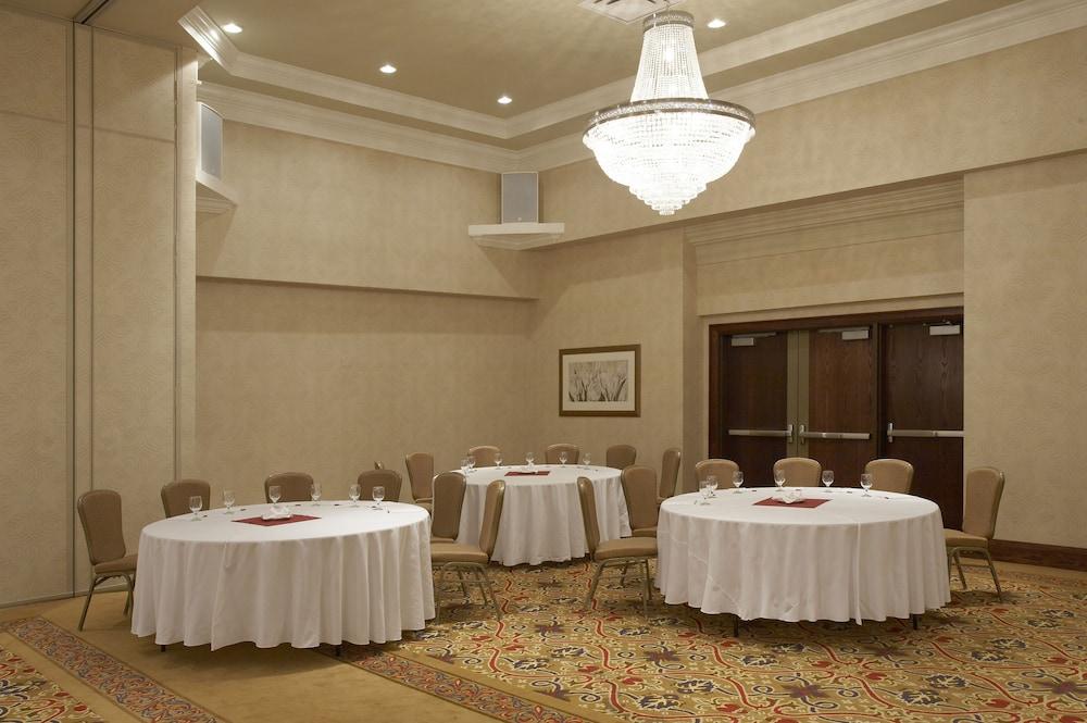 Hamilton Plaza Hotel And Conference Centre Exterior foto